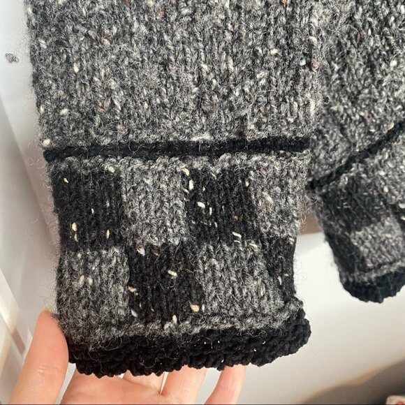 Roisin Dubh Wool Chenille Button Down Sweater Cardigan - Picture 3 of 5